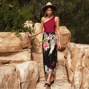 Walter Baker Paradise Sarong - Grand Magnolia New !